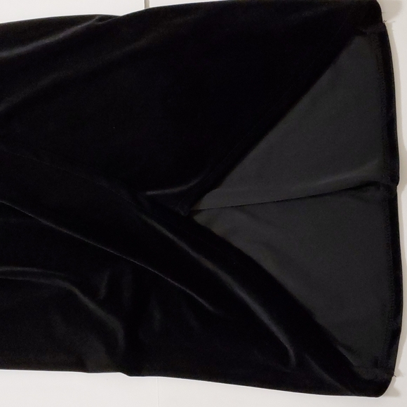 Dynamite black velour faux wrap dress size medium - Picture 5 of 8